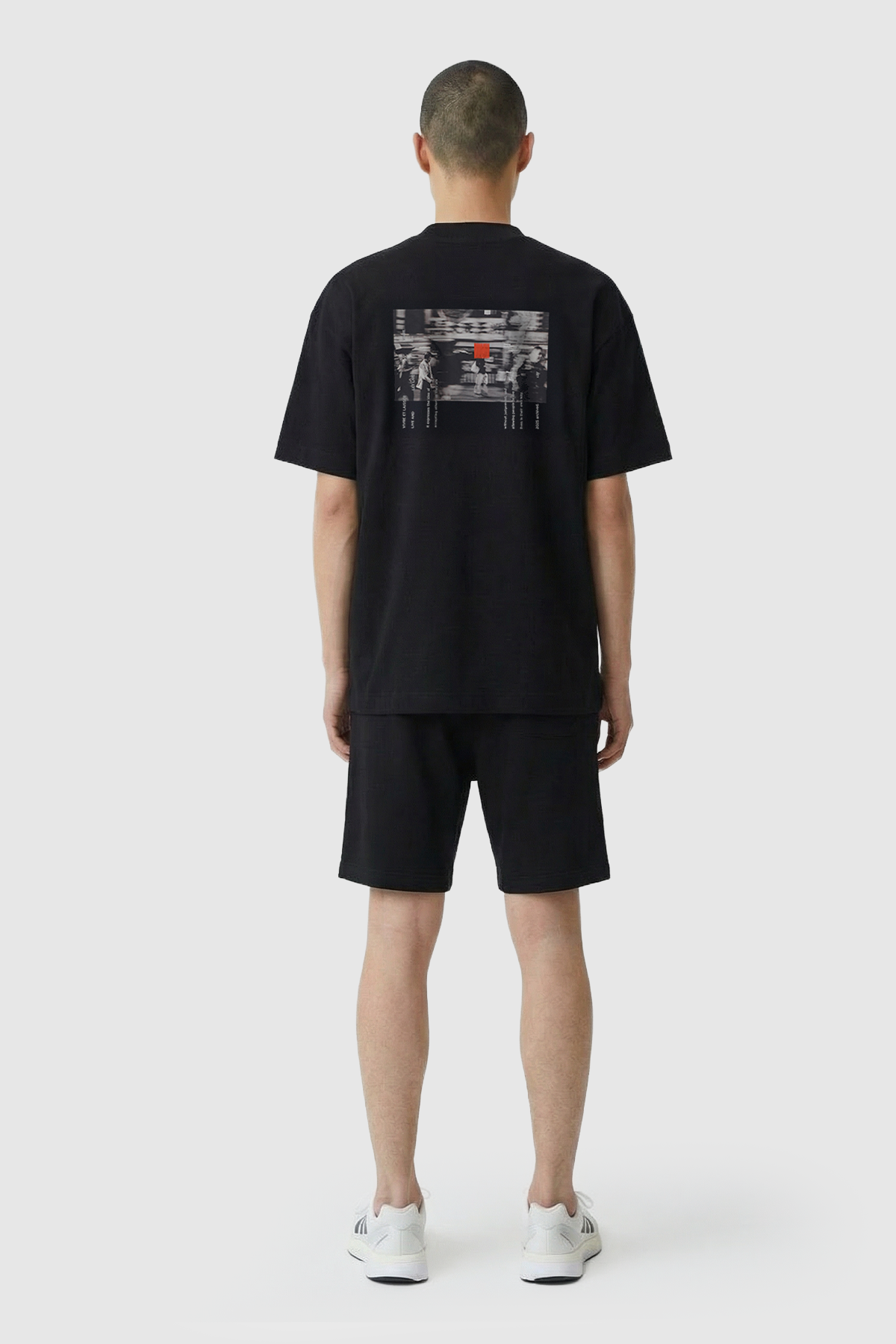 SELF AUTHENTICITY T-SHIRT - BLACK