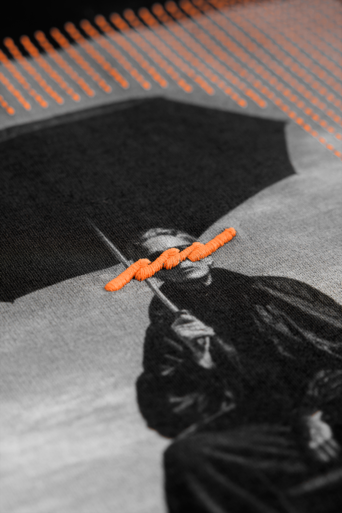 REIGN THE SEASON T-SHIRT- BLACK