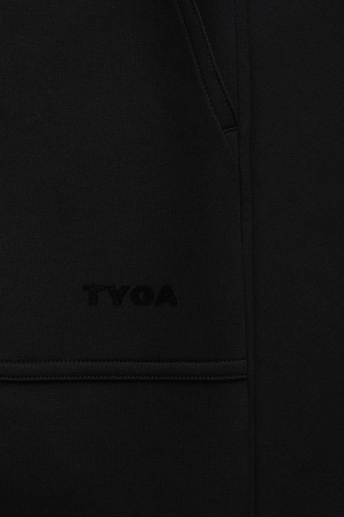 LETTER OF TYGA SWEATSHORT - BLACK