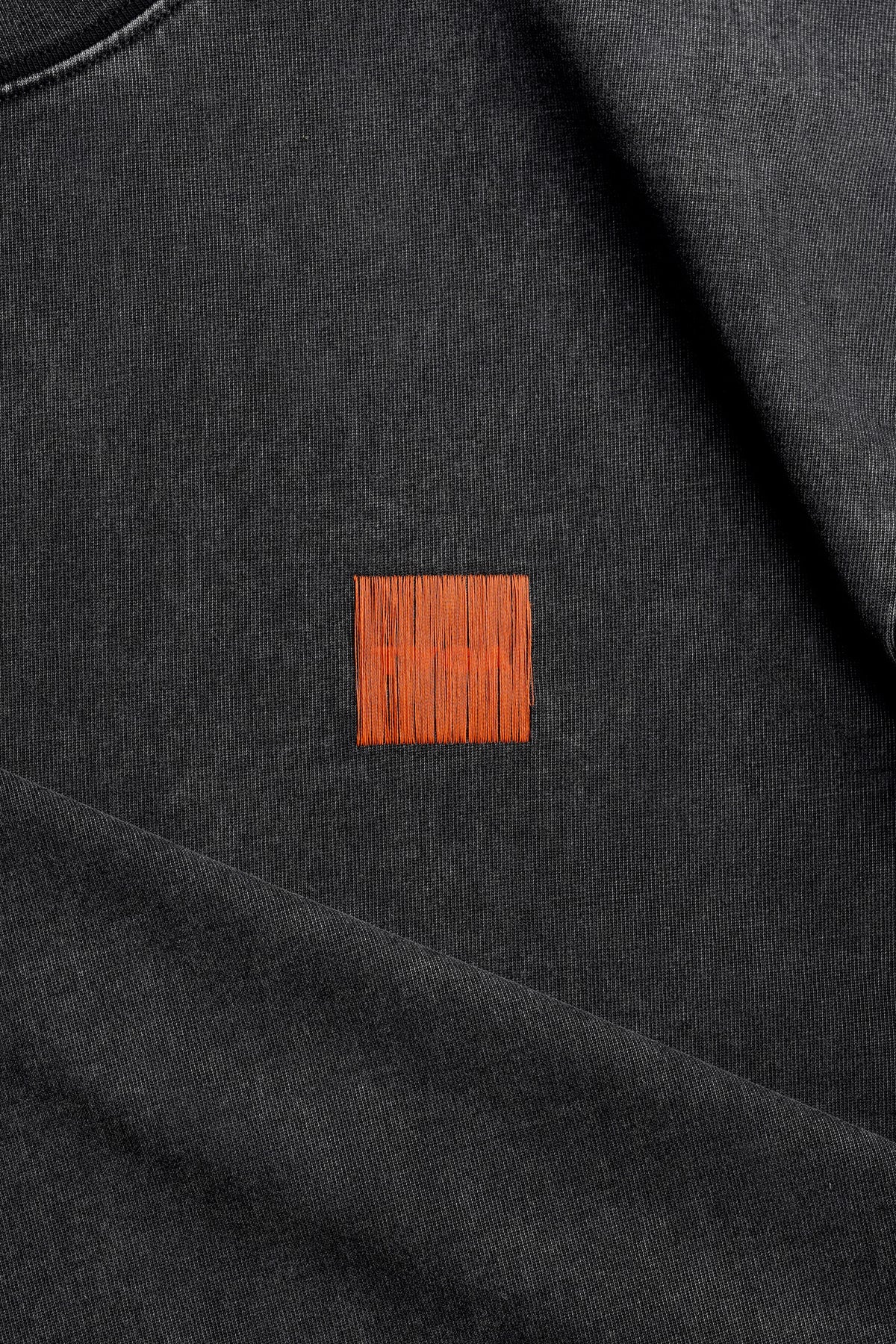 WEAVING COMMUNITY T-SHIRT - BLACK