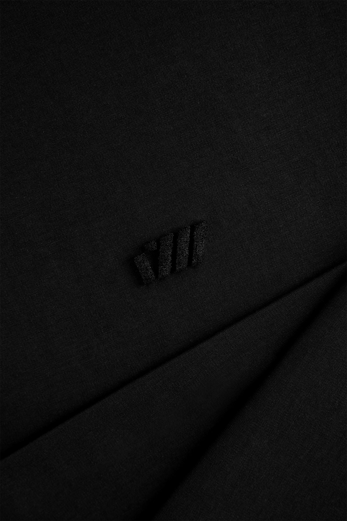 DRIZZLE EMBROIDERY T-SHIRT - BLACK