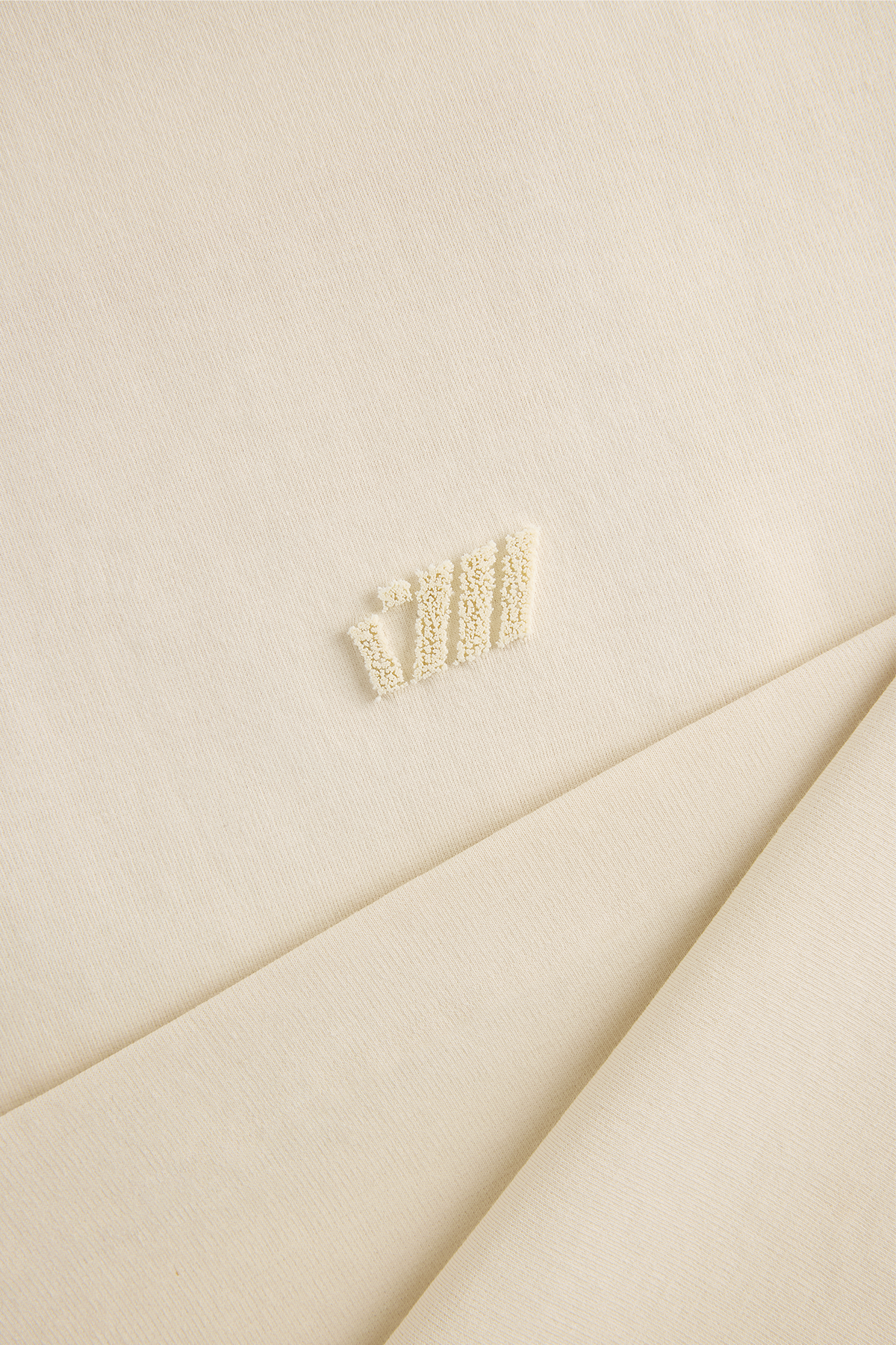 DRIZZLE EMBROIDERY T-SHIRT - BEIGE