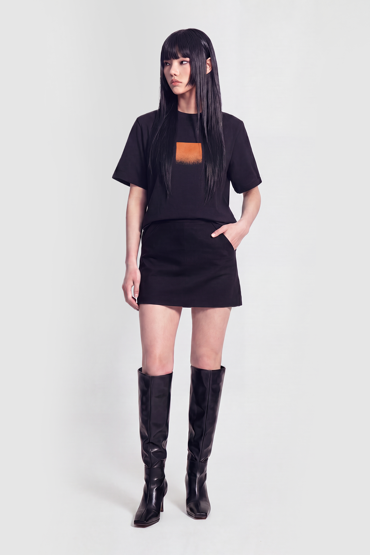 DRIZZLE EMBROIDERY T-SHIRT - BLACK