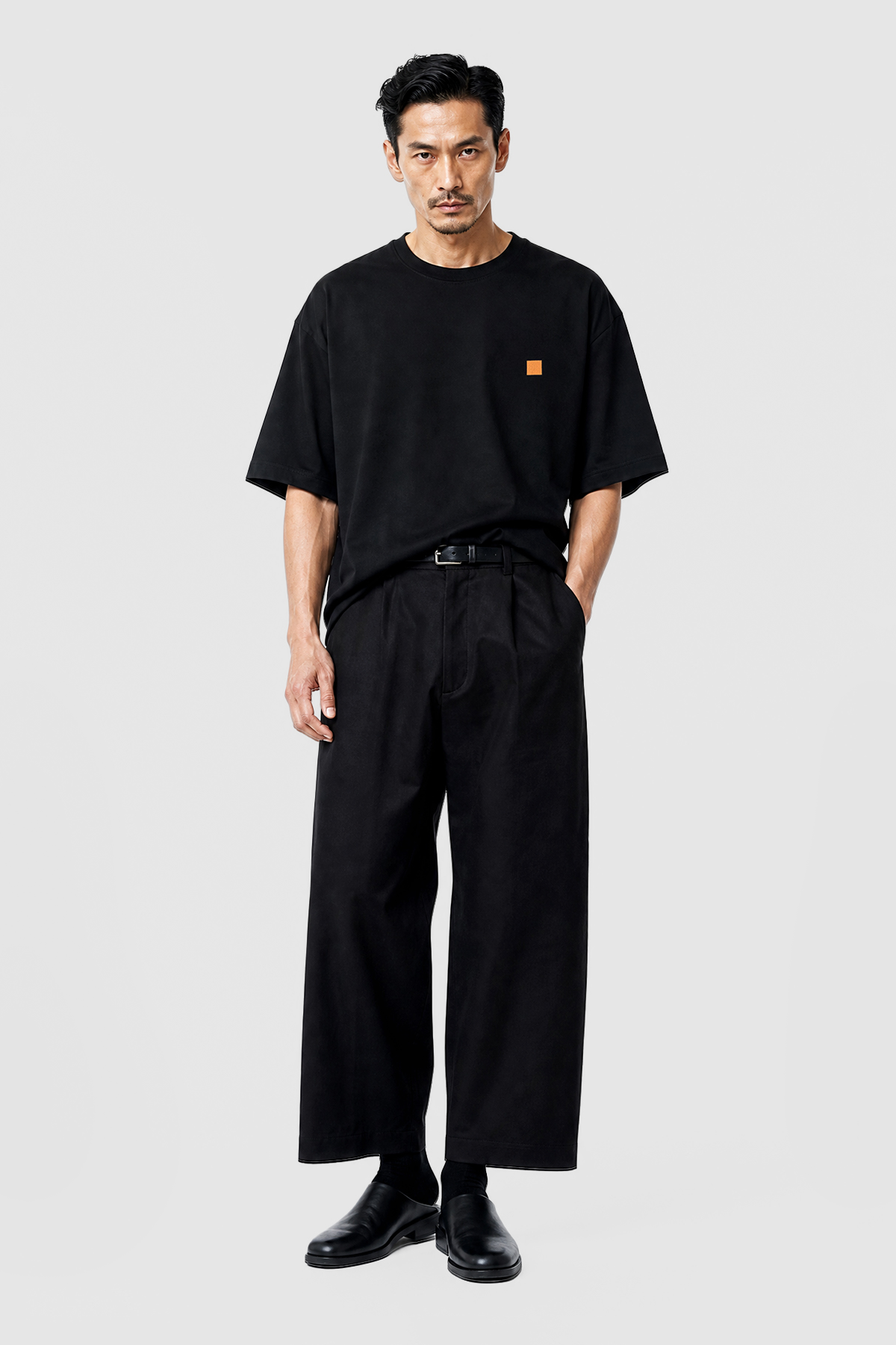 PAINTED SEASON T-SHIRT - BLACK