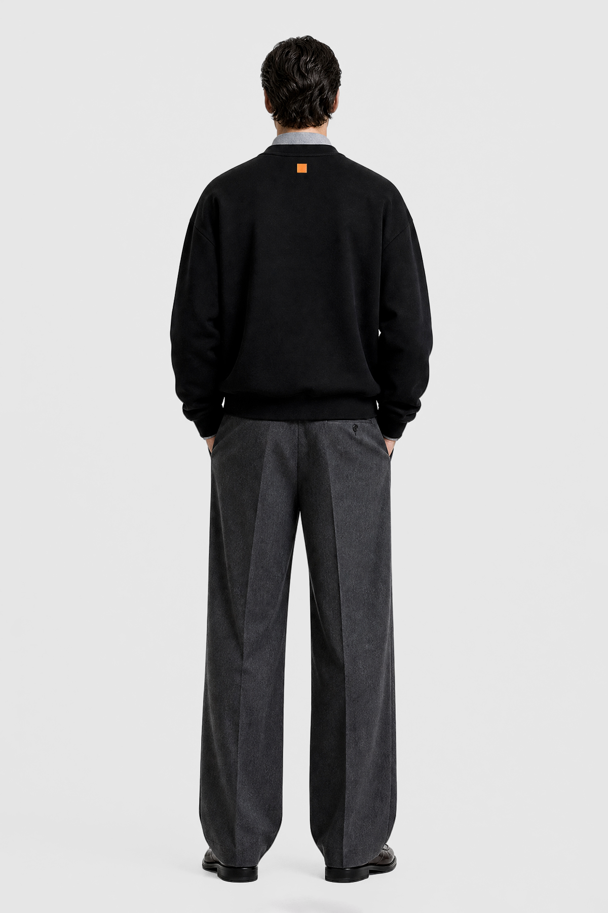 OVERCAST SWEATER - BLACK