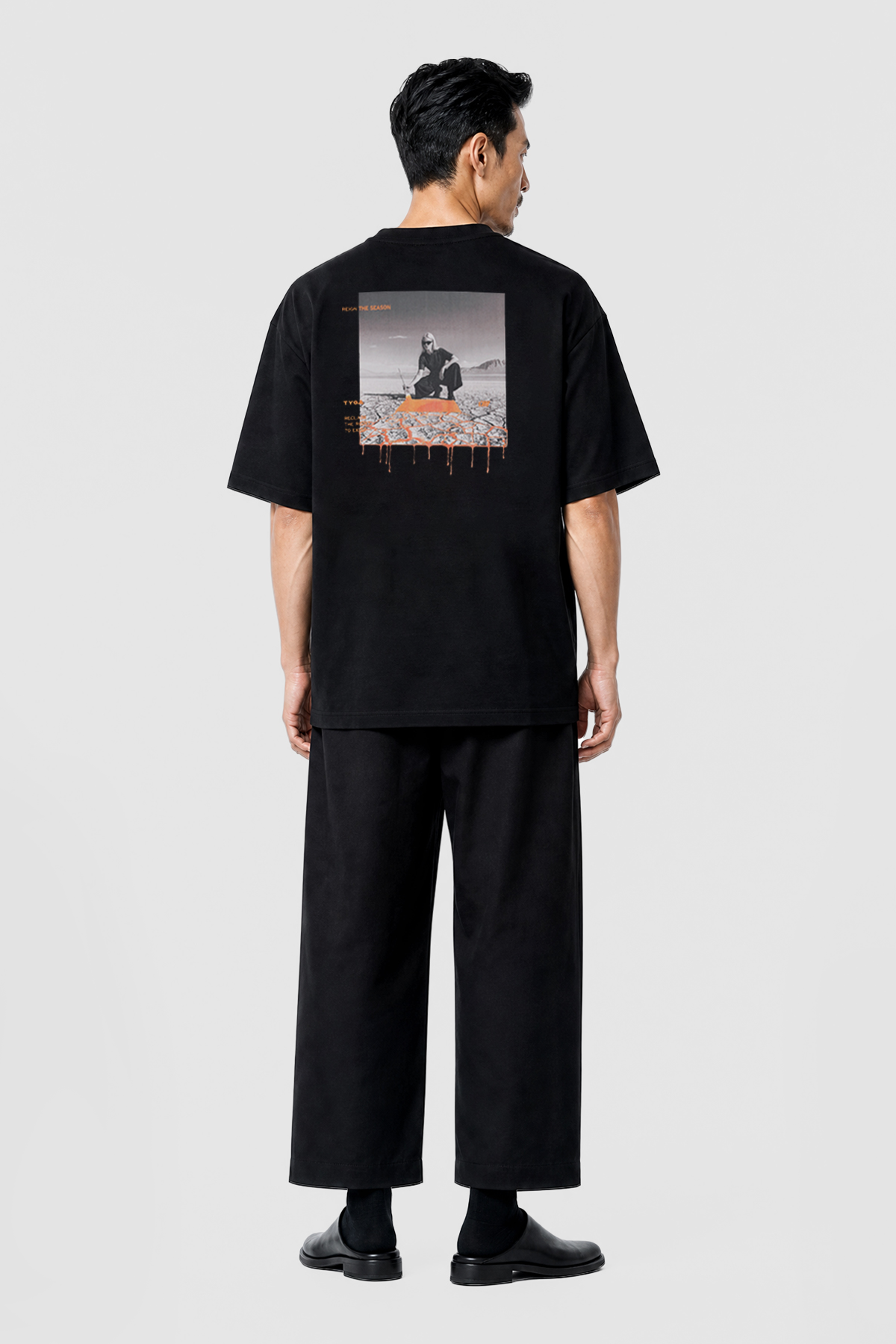 PAINTED SEASON T-SHIRT - BLACK