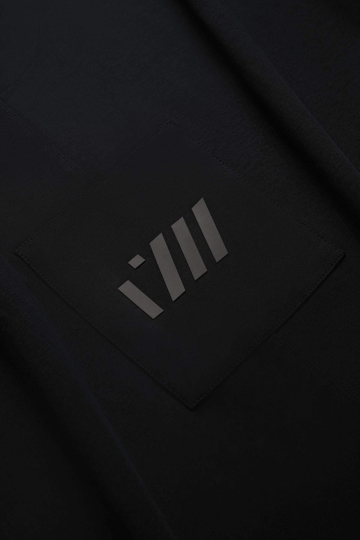 STITCHED SQUARE OVERSIZED T-SHIRT - BLACK