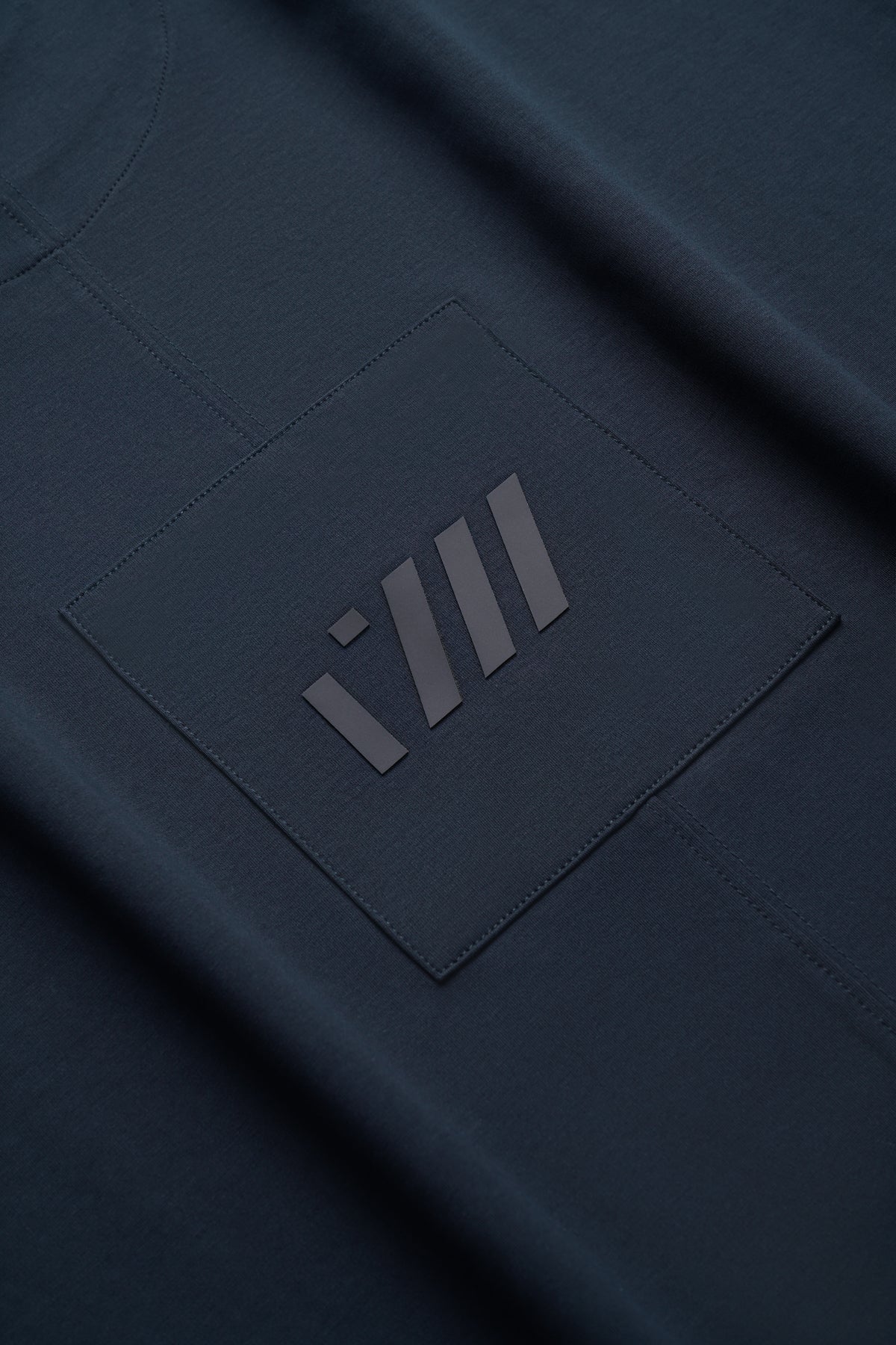 STITCHED SQUARE OVERSIZED T-SHIRT - NAVY