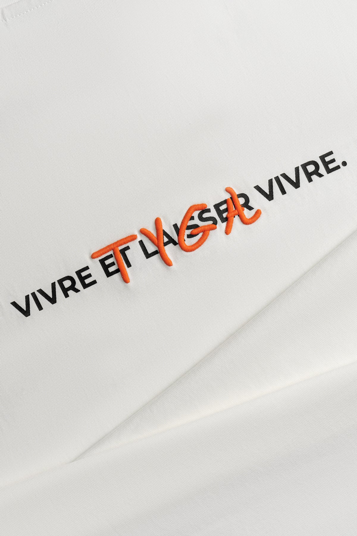 VIVRE ET LAISSER VIVRE T-SHIRT - WHITE